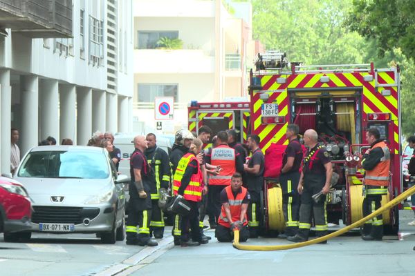 Réveil mouvementé pour les 120 clients qui ont dû être évacués ce samedi matin à la Rochelle.