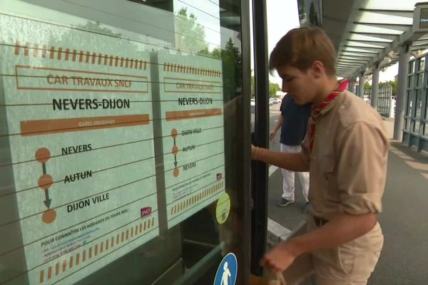 Des cars de substitution ont été mis en place pour pallier l'arrêt de la ligne Dijon-Nevers. Les travaux auront lieu pour sept mois.