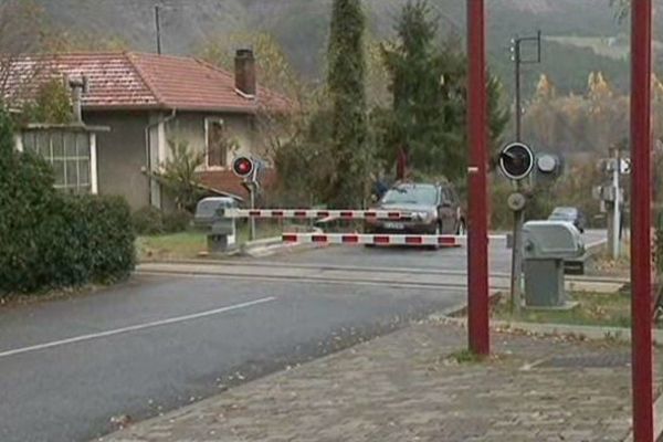 L'accident s'est produit mercredi matin à hauteur du passage à niveau de Veynes