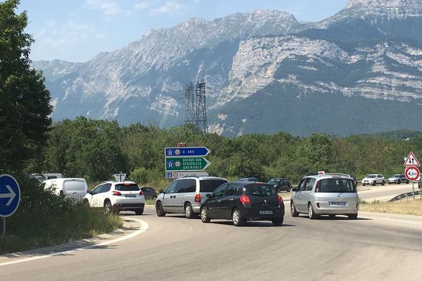 La vitesse n'est plus limitée à 70 km/h dans le bassin grenoblois, à compter de dimanche 7 juillet 12h30.