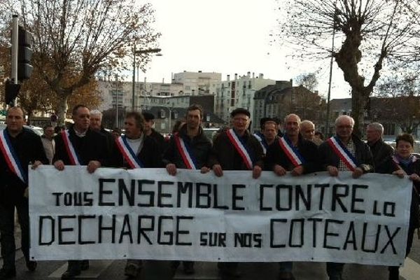 De nombreux élus ont participé à la manifestation