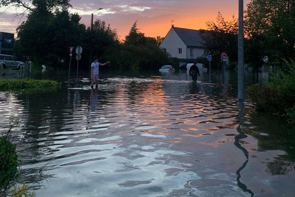 Les fortes pluies ont entraîné des inondations impressionnantes à Vannes ce mardi 18 juin 2024.