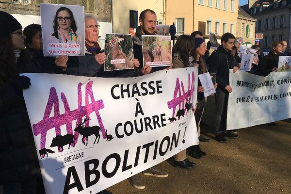 Les anti-chasse à courre à Saint-Brieuc