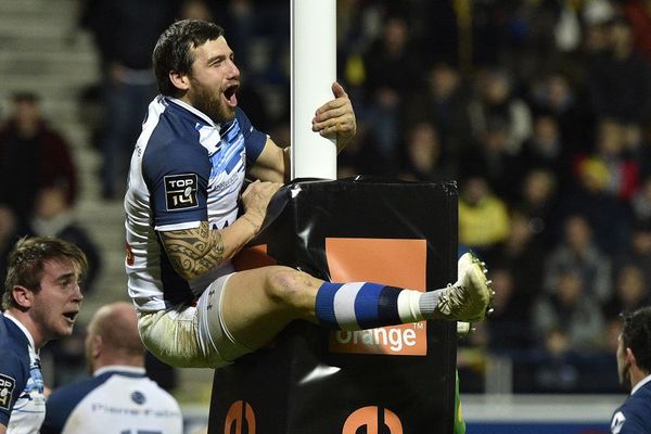 La jubilation de Julien Caminati après la victoire de Castres à Clermont