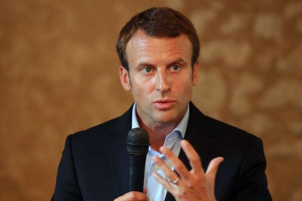 Emmanuel Macron, ministre de l'Economie à l'Université des réformateurs à Léognan en Gironde.