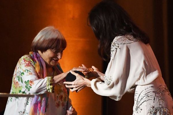 La réalisatrice sétoise Agnès Varda a été récompensée cette nuit à Hollywood pour l'ensemble de sa carrière - 12 novembre 2017