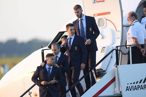 Les joueurs de l'équipe espagnole de football lors de leur arrivée en Charente-Maritime où ils séjournent lors de l'Euro2016