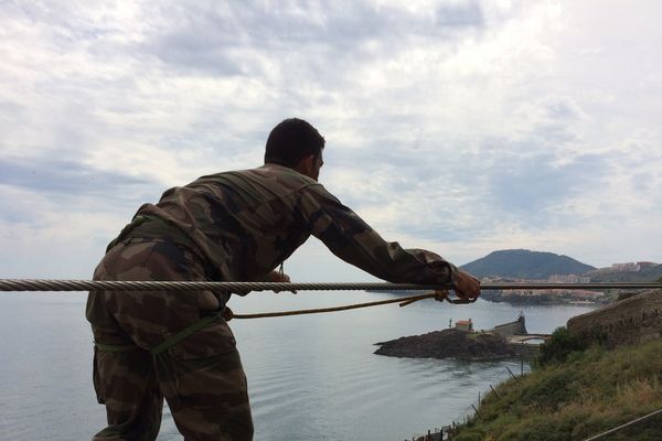 Sur ses deux sites de Mont-Louis et Collioure, le centre national d’entraînement commando forme chaque année 3.000 stagiaires. Dernière recrue du CNEC : la 5ème compagnie du 92ème Régiment d’Infanterie de Clermont-Ferrand