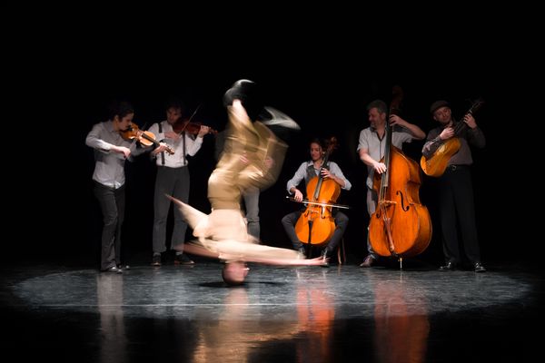 Avec son spectacle Folia, le chorégraphe lyonnais Mourad Merzouki fait l'ouverture de la 73ème édition du festival 