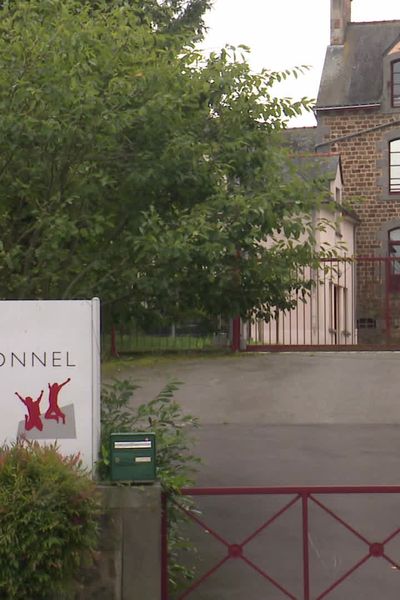 Le lycée professionel Abbé-Pierre de Tinténiac en Ille-et-Vilaine, va changer de nom.