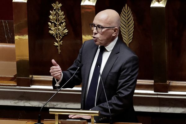 Assemblée nationale à Paris, le 31 octobre 2024 : le président du groupe parlementaire à droite, Eric Ciotti, lors de la présentation du texte du Rassemblement National, d'un projet de loi visant à abroger la réforme des retraites dans le cadre de la "journée d'initiatives parlementaires".