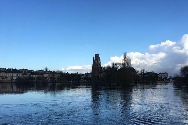 Le niveau de la Charente devrait baisser légèrement