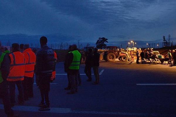 Le camp des anti-GDE jeudi soir à Nonant-le-Pin