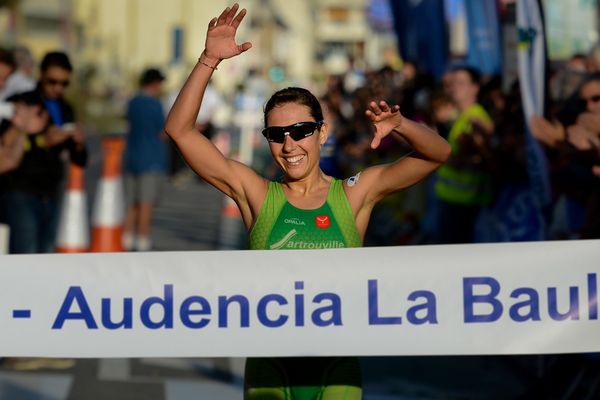 Emmie Charayon remporte la 28e édition de la course Poursuite Elite Internationale