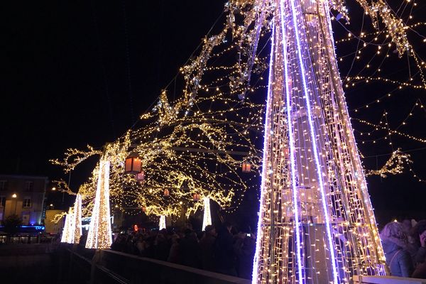 Sur le pont Aristide Briand de Laval, pour les lumières 2017