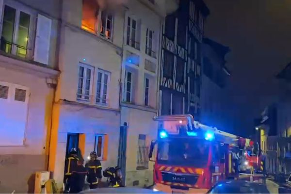 Incendie d'appartement à Rouen, dans la nuit du 14 au 15 avril 2023