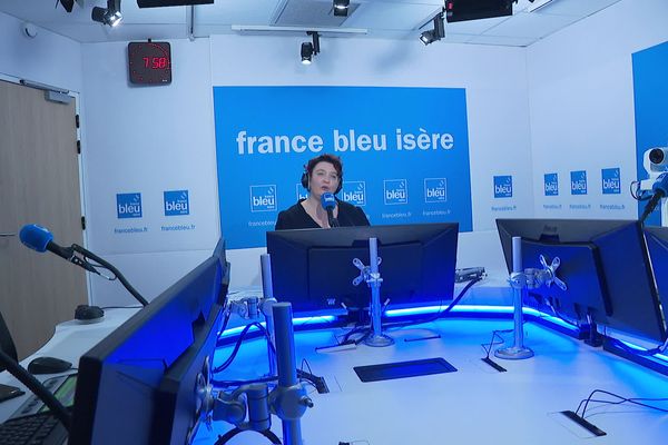 A partir de ce mardi 21 mars, la matinale de France Bleu Isère est diffusée en direct sur France 3 Alpes entre 7h00 et 9h00.