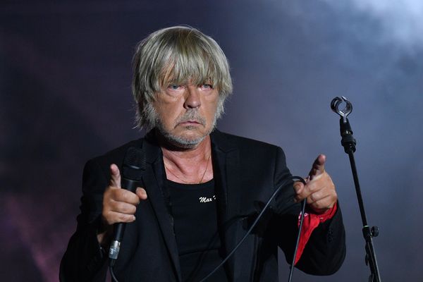 Le chanteur Renaud, 66 ans, a été admis ce week-end à la clinique du Parc à Castelnau-le-Lez près de Montpellier (Hérault)