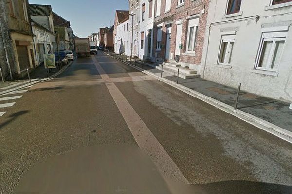 C'est à proximité de cette portion de la longue rue d'Hautmont que le choc a eu lieu