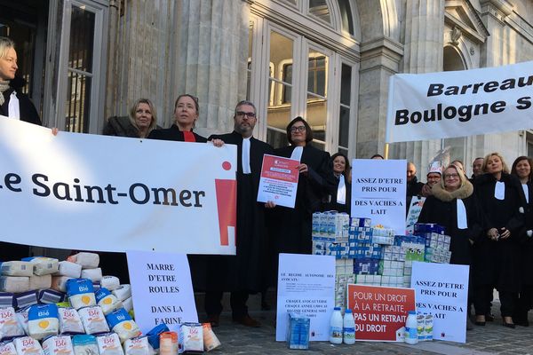 Mobilisation des avocats de Boulogne-sur-mer contre la réforme des retraites