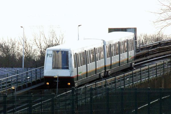 Une rame du métro automatique de Lille, en mars 2015.