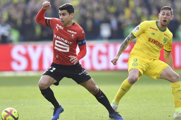 Le joueur de Nantes Emiliano Sala (à droite) opposé au joueur de Rennes Benjamin André (à gauche)- Nantes / Rennes - Nantes 13/01/2019