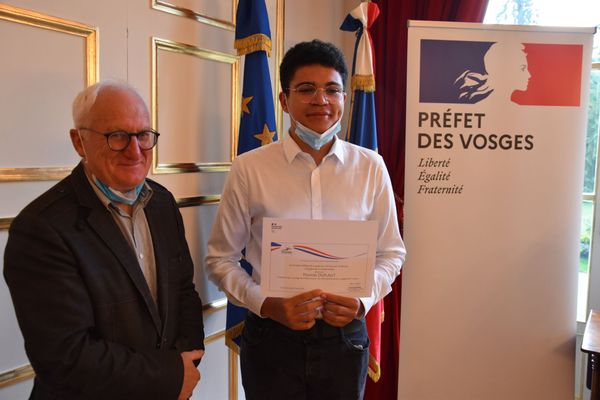 Thomas Duflaut a reçu le prix de Prodige de la République le 8 octobre 2021.