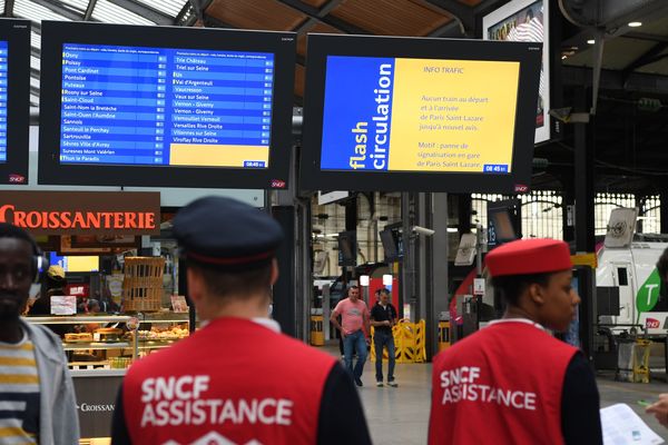 Des trains en direction de la Normandie sont perturbés à la gare Saint-Lazare.