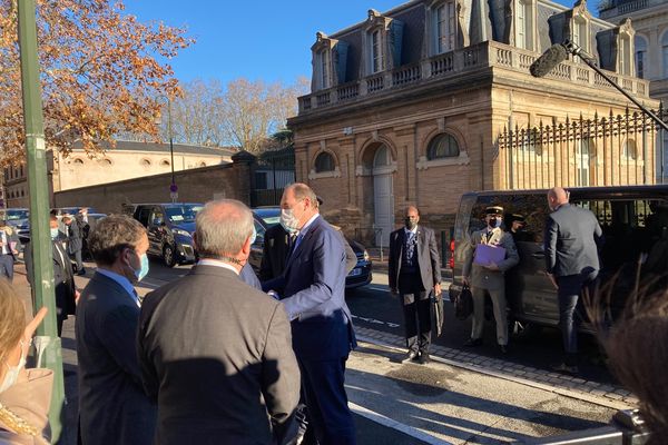 Eric Dupond-Moretti ici en visite à Toulouse s'est exprimé sur les 3 échappés d’unités psychiatriques