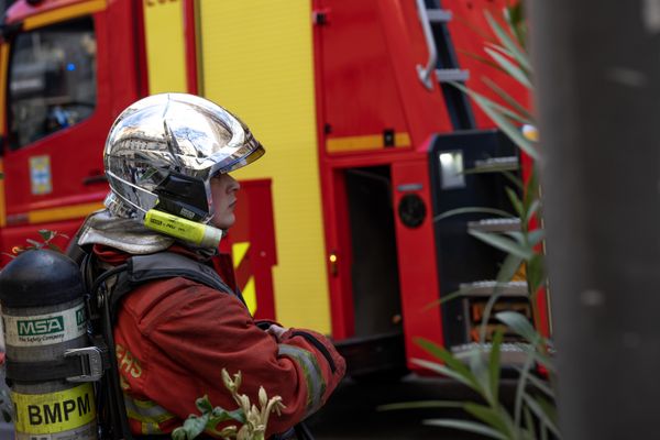 Illustration. Les sapeurs-pompiers ont procédé à l'évacuation de la résidence.