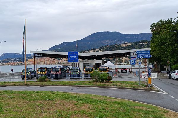 Le poste frontière Saint-Ludovic à Menton.