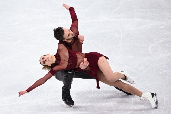 En plus de virer en tête de la compétition, Gabriella Papadakis et Guillaume Cizeron ont battu leur propre record du monde de la discipline