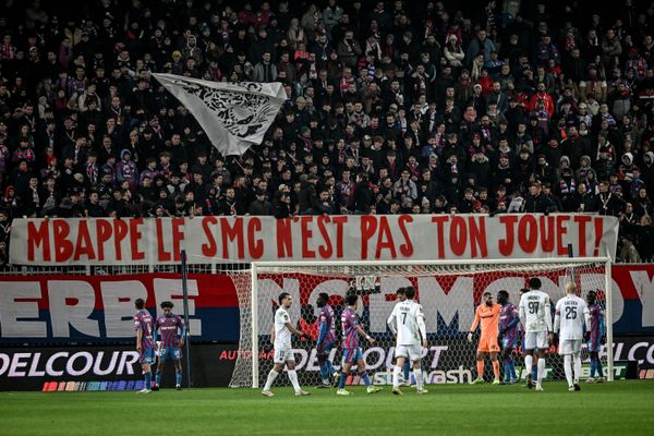 Le kop des supporters les plus fervents du SM Caen s'en prend à Kylian Mbappé vendredi 3 janvier 2025, après le limogeage de Nicolas Seube, légende du club normand, du poste d'entraîneur.