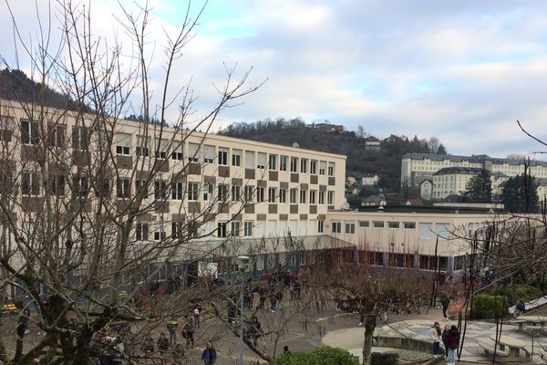 Rentrée des classes au collège Victor-Hugo de Tulle