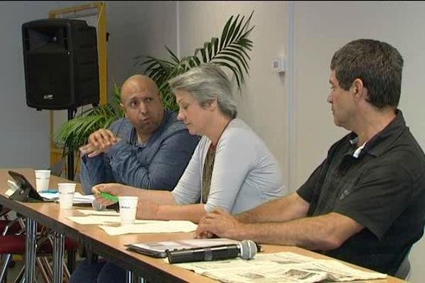 Conférence de presse des proches de la famille d'Aurore Gros-Coisy (Lyon - 03/07/14)