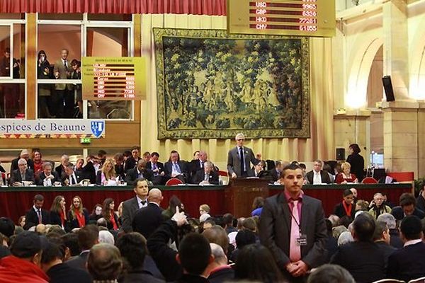 Vente des vins des Hospices de Beaune : modernité et tradition se côtoient