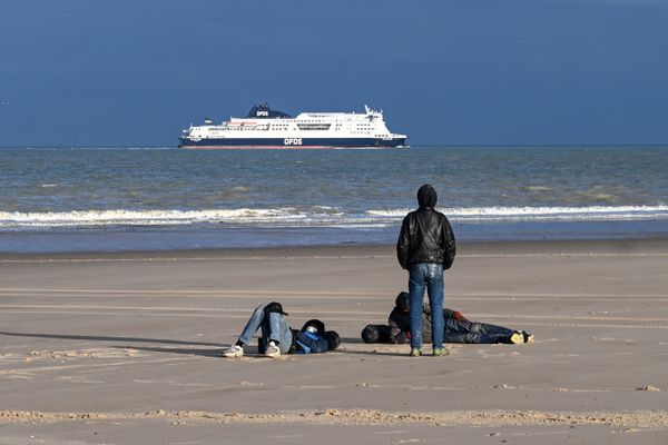 Objectif de ces caméras anti-passeurs : “sauver des vies”, en permettant aux forces de sécurité intérieure de “mettre en échec les tentatives identifiées de départs en bateaux".