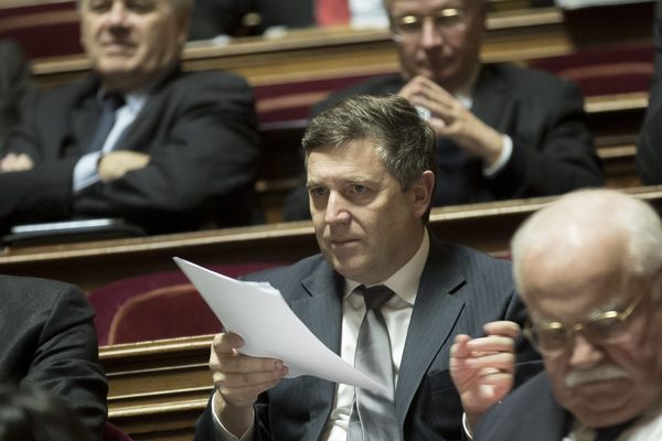  Albéric de Montgolfier, sénateur LR d'Eure et Loir fait une proposition de loi visant à "simplifier" la réforme du
prélèvement à la source,