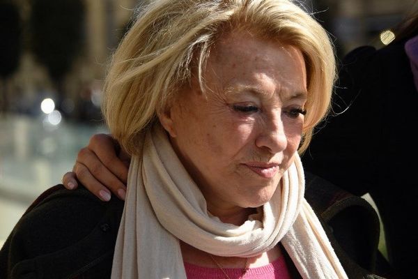 Maryse Joissains-Masini arrive à la cour d'appel de Montpellier