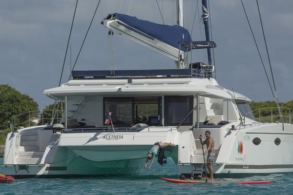 Le Victoria 67, l'un des modèles Foutaine-Pajot qui obtient de grands succès à l'exportation