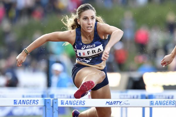 La hurdleuse Laura Valette vise un minima olympique au cours de ces championnats de France d'athlétisme, qui se déroulent à Angers jusqu'à dimanche.