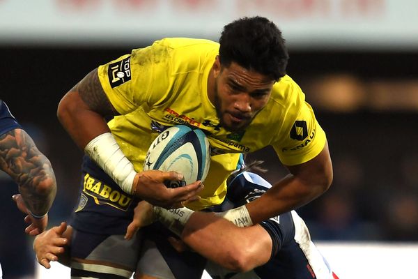 Le deuxième ligne de Clermont Sitaleki Timani, victime d'une commotion cérébrale, lundi 11 décembre, en Coupe d'Europe contre les Saracens (46-14), est forfait pour la revanche contre le club anglais, dimanche 17 décembre, à Clermont-Ferrand.