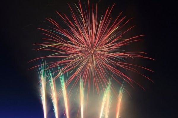 Le feu d'artifice d'Isbergues sous l'oeil de Maxime Théry