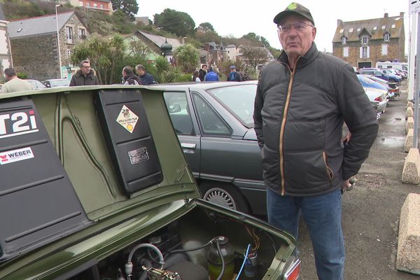 7 ans que ça dure ! Chaque deuxième dimanche du mois, les passionnés de voitures vintage se donnent rendez-vous sur le port de Dahouët.

Reportage de Jean-Marc Seigner et de Benoît Levaillant