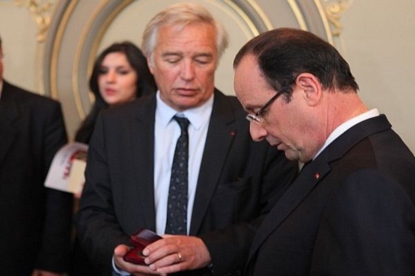 François Rebsamen, sénateur-maire de Dijon, est un proche du président de la République qui a choisi Dijon pour inaugurer un nouveau style de communication avec les Français. 