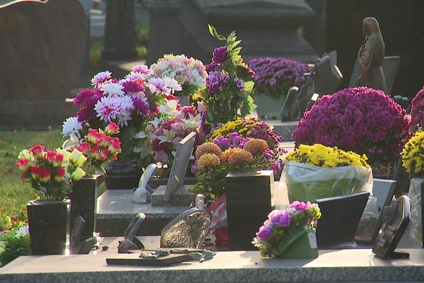 Toussaint : une journée pour rendre hommage à nos défunts