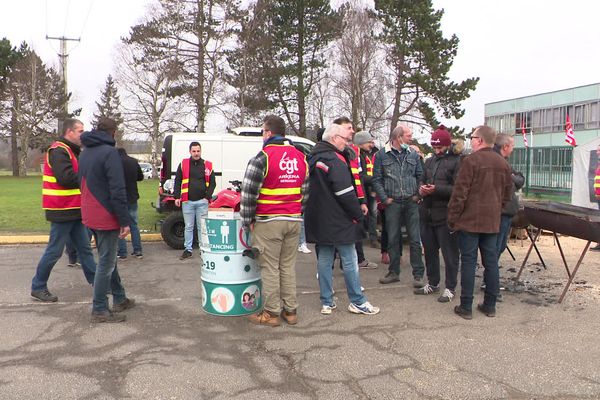 6ème jour de grève chez Arkema à Serquigny dans l'Eure