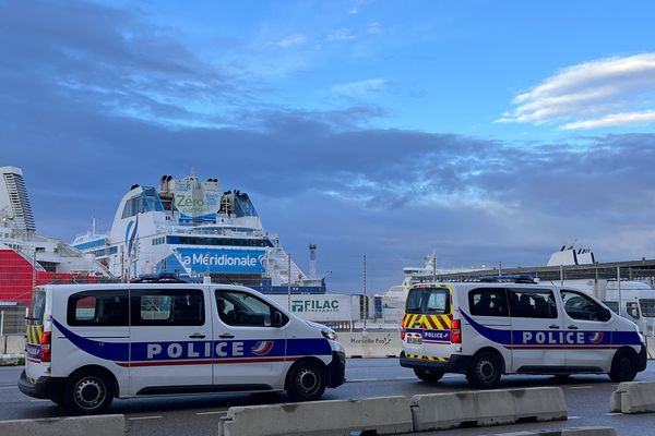 Près de 800 policiers venus de toute la France ont embarqués ce vendredi 13 décembre, direction la Corse pour un opération spéciale de sécurité pour la venue du Pape à Ajaccio.