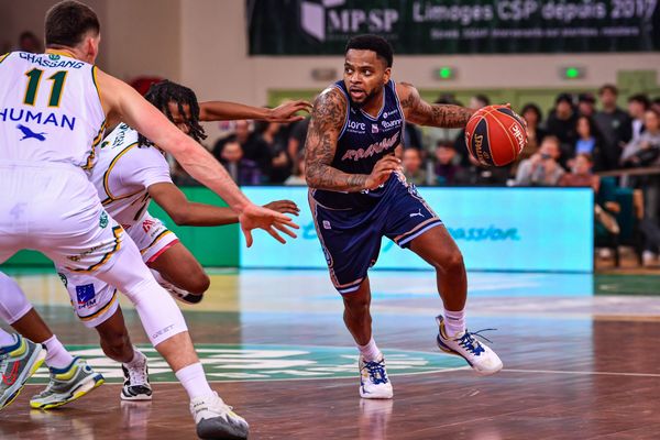 Basket Elite : CSP Limoges face à Roanne au palais des sports de Beaublanc de Limoges samedi 14 janvier 2024