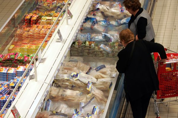 Légumes contaminés à la listeria. Rappel en France de produits venus de Hongrie vendus par Carrefour, Auchan, Leader Price, Intermarché, D'Aucy et Lidl.